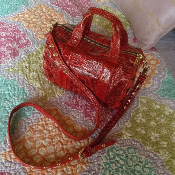 🐉REBECCA MINKOFF Reptile Barrel Crossbody Bag 🐉 - Picture 1 of 6